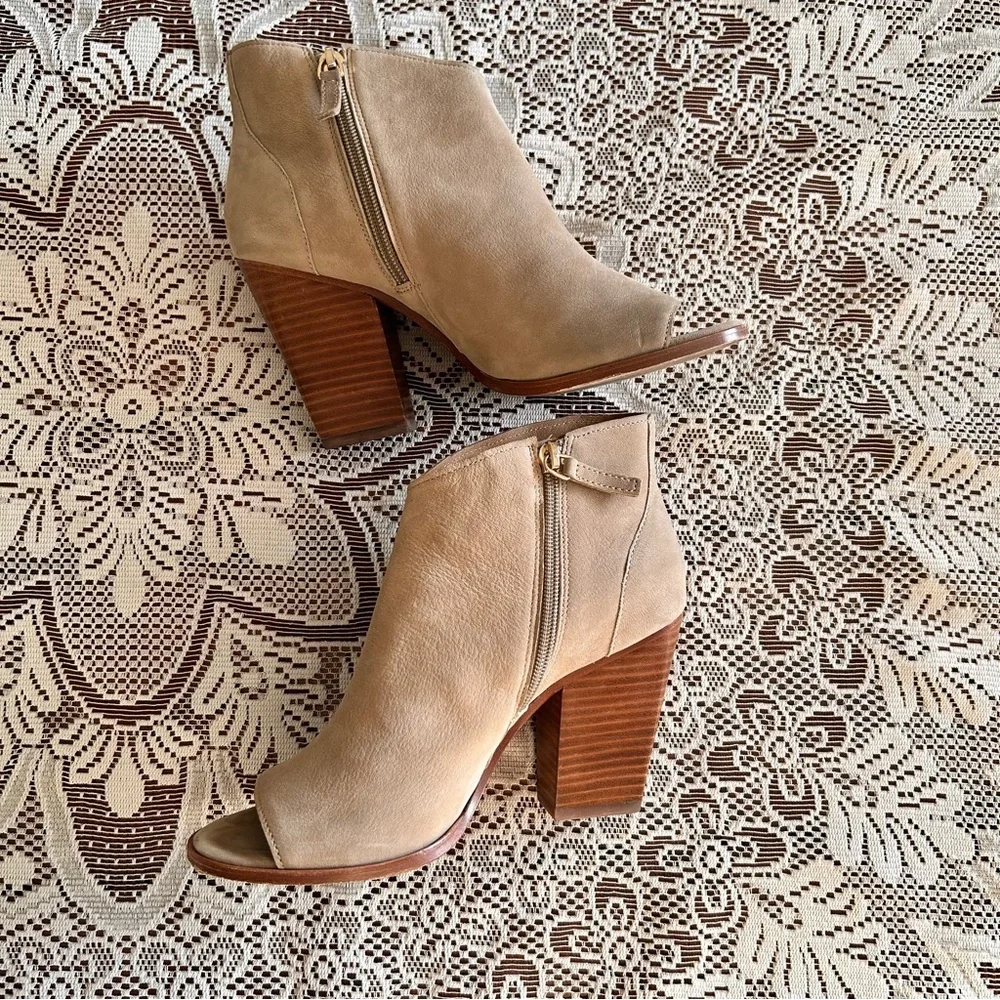 JOIE Leather Diya Heeled Booties - Picture 3 of 7